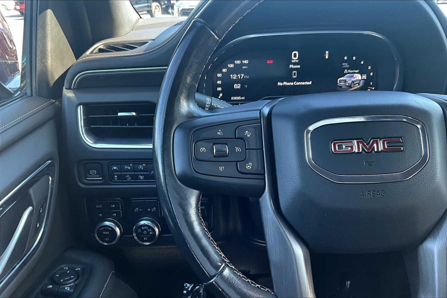 Thumbnail: 2022 GMC Yukon - 25