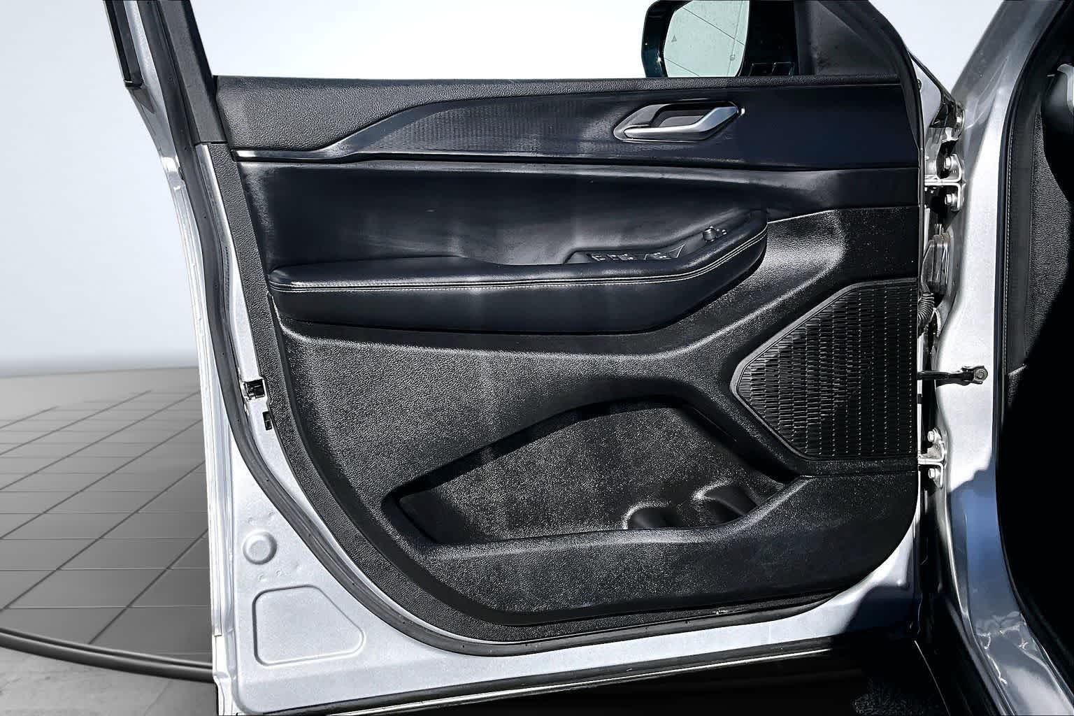 Thumbnail: 2024 Jeep Grand Cherokee - 28