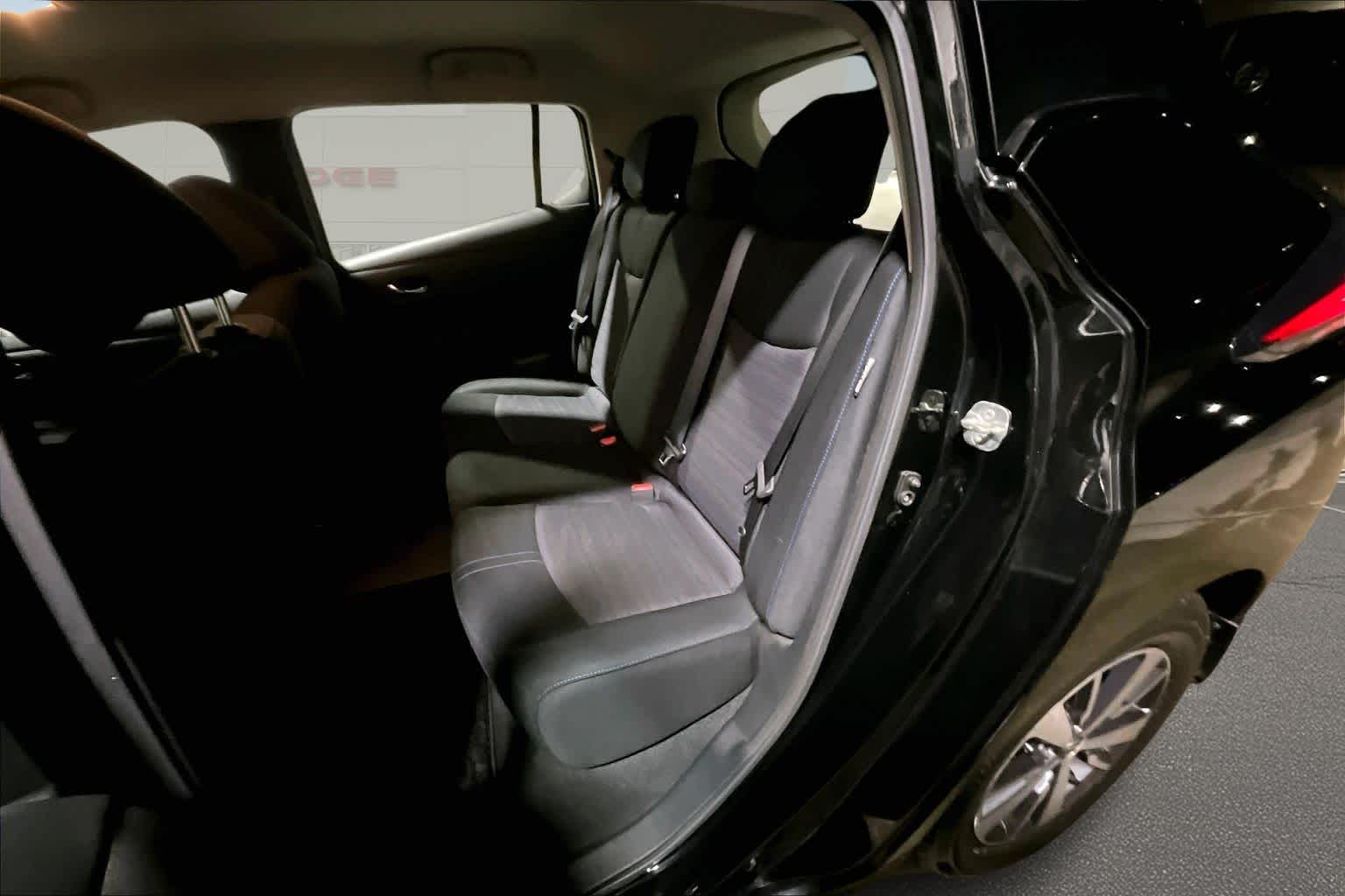 Thumbnail: 2022 Nissan Leaf - 13