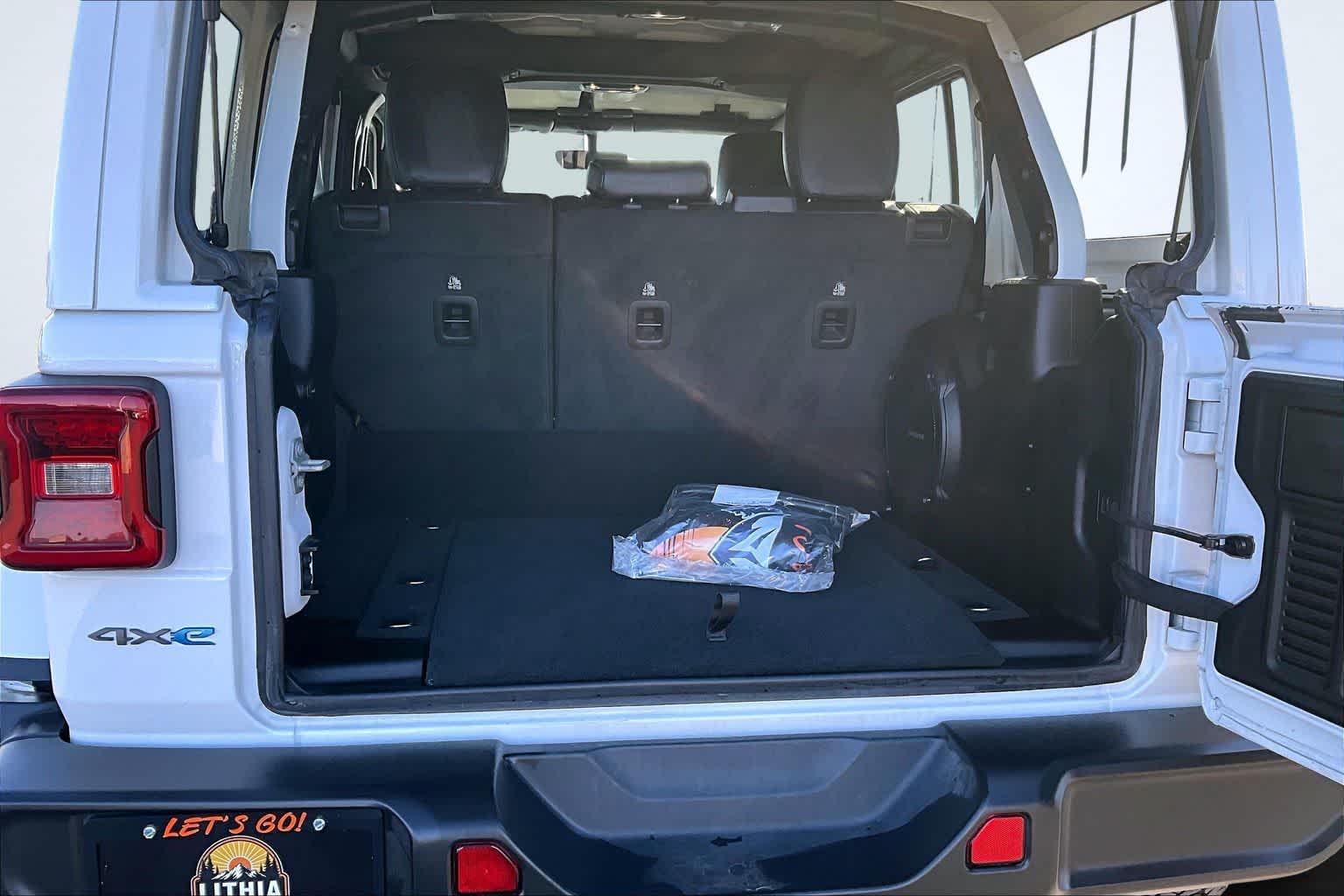 Thumbnail: 2023 Jeep Wrangler - 19