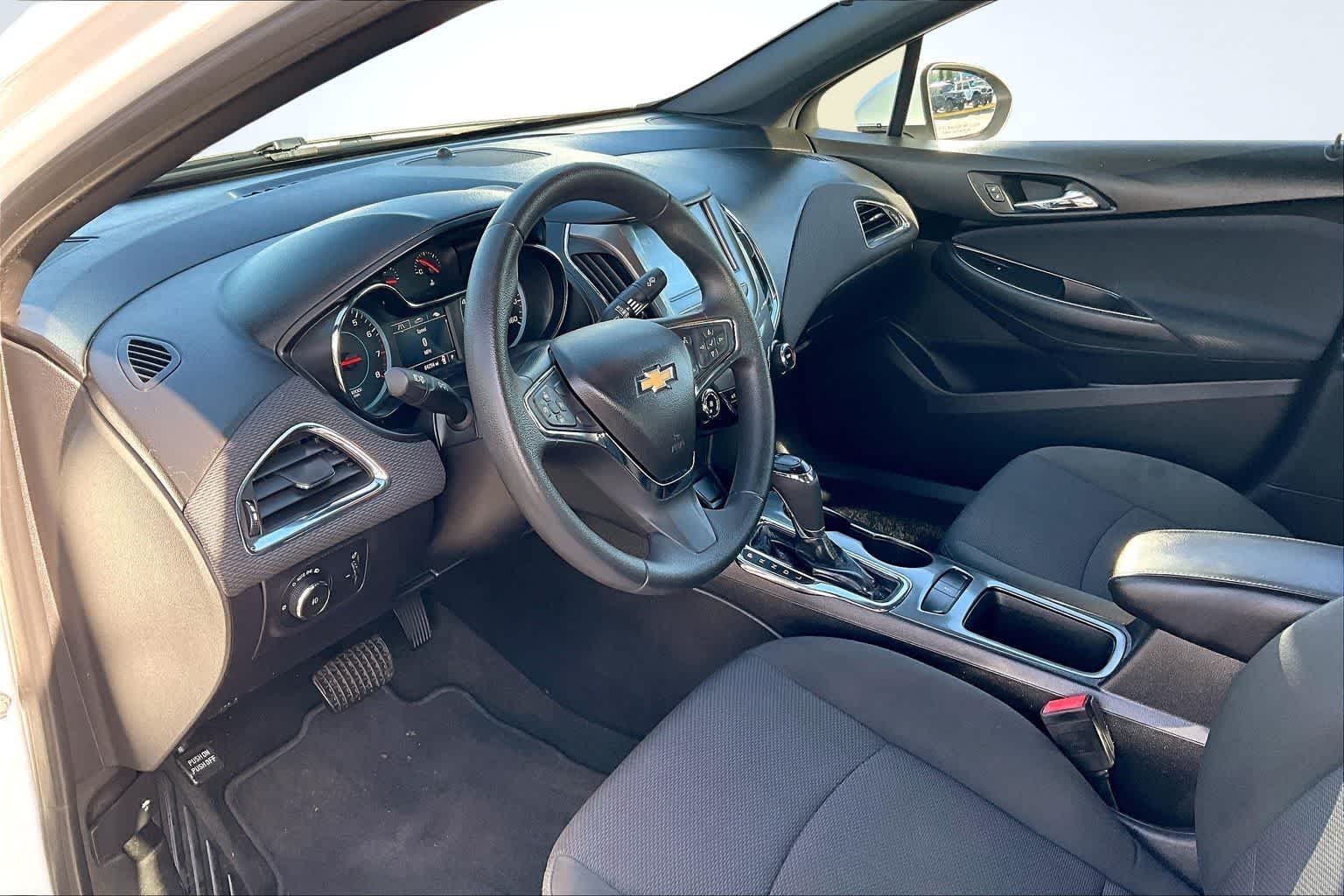 Used 2017 Chevrolet Cruze LT with VIN 1G1BE5SM2H7205919 for sale in Spokane, WA