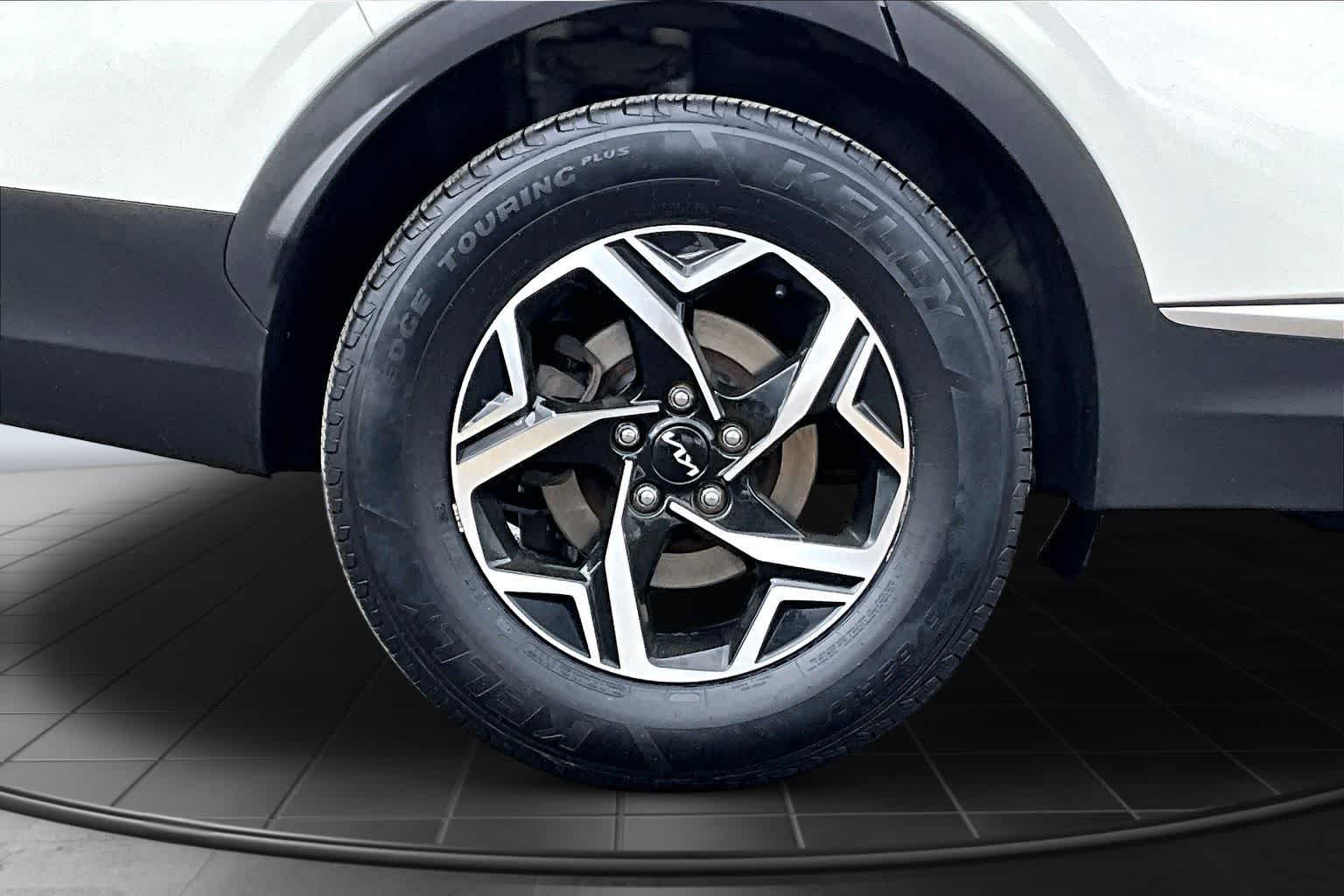 Thumbnail: 2023 Kia Sportage - 36