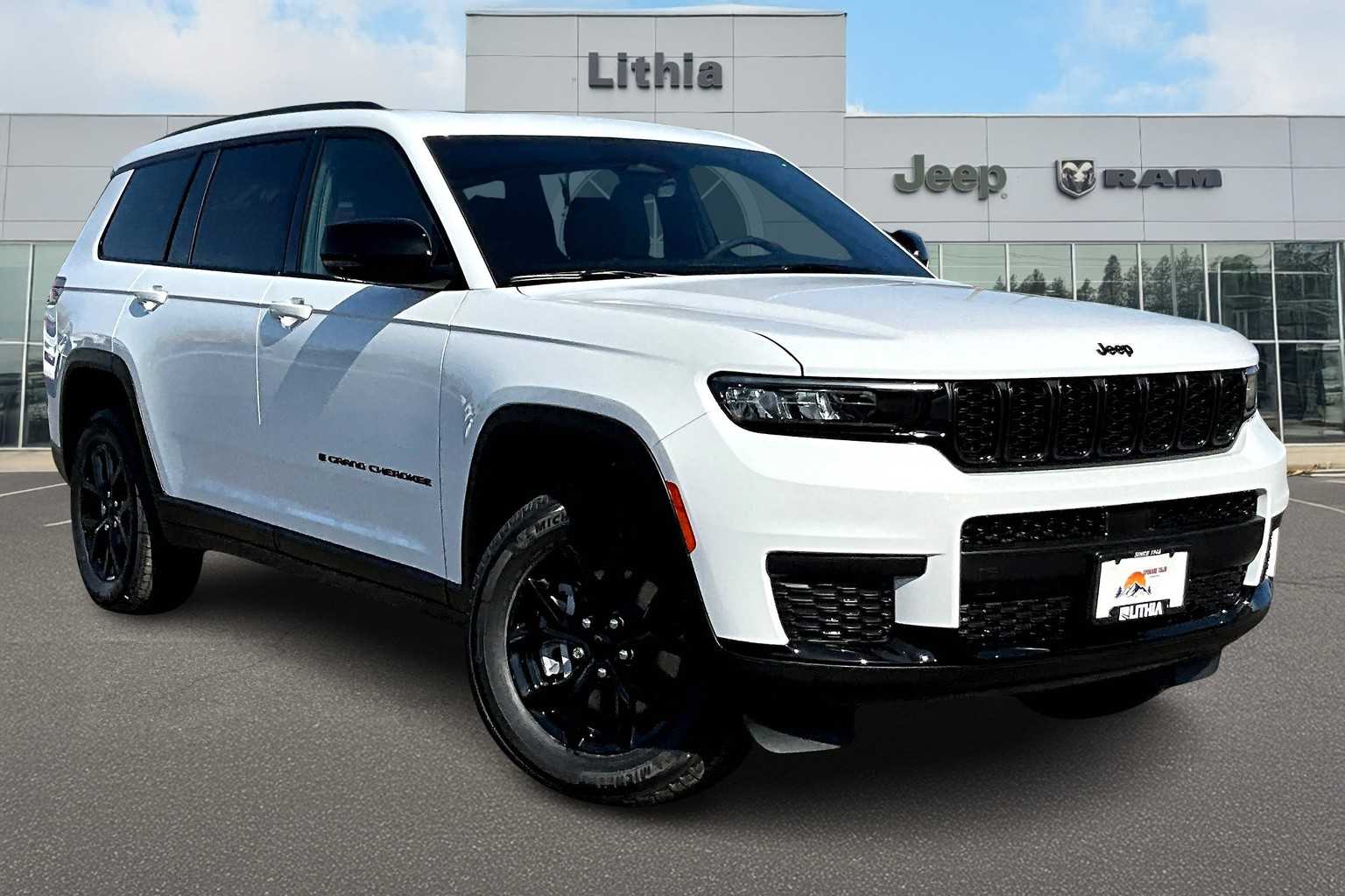 2025 Jeep Grand Cherokee Altitude X photo 2