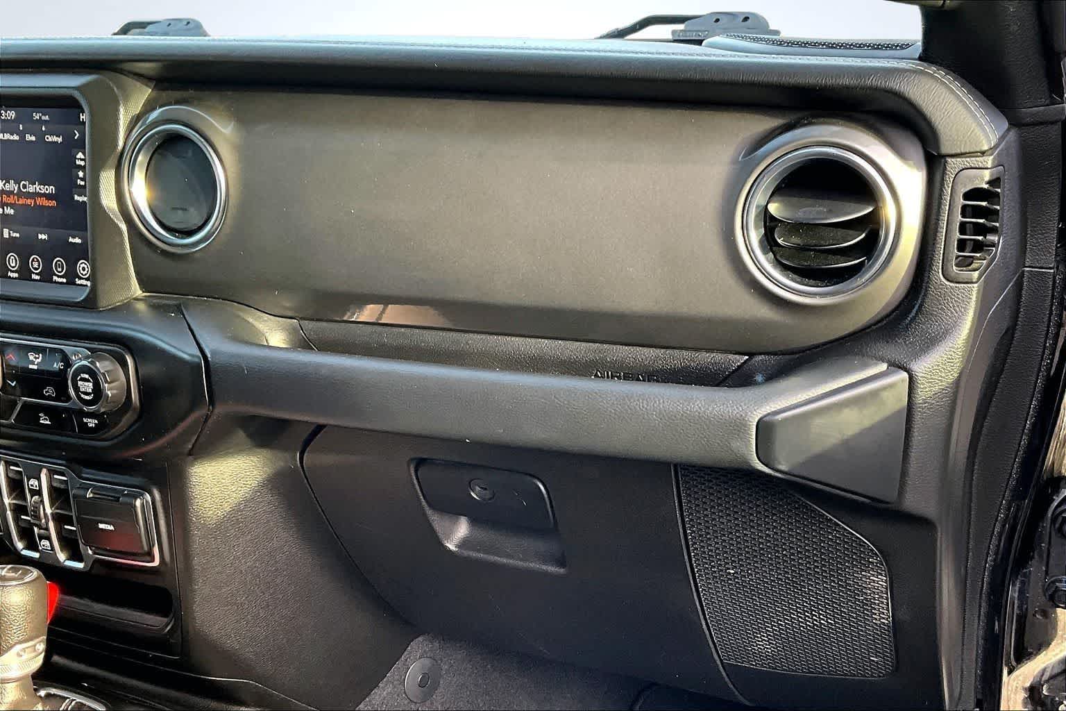 Thumbnail: 2023 Jeep Wrangler - 24