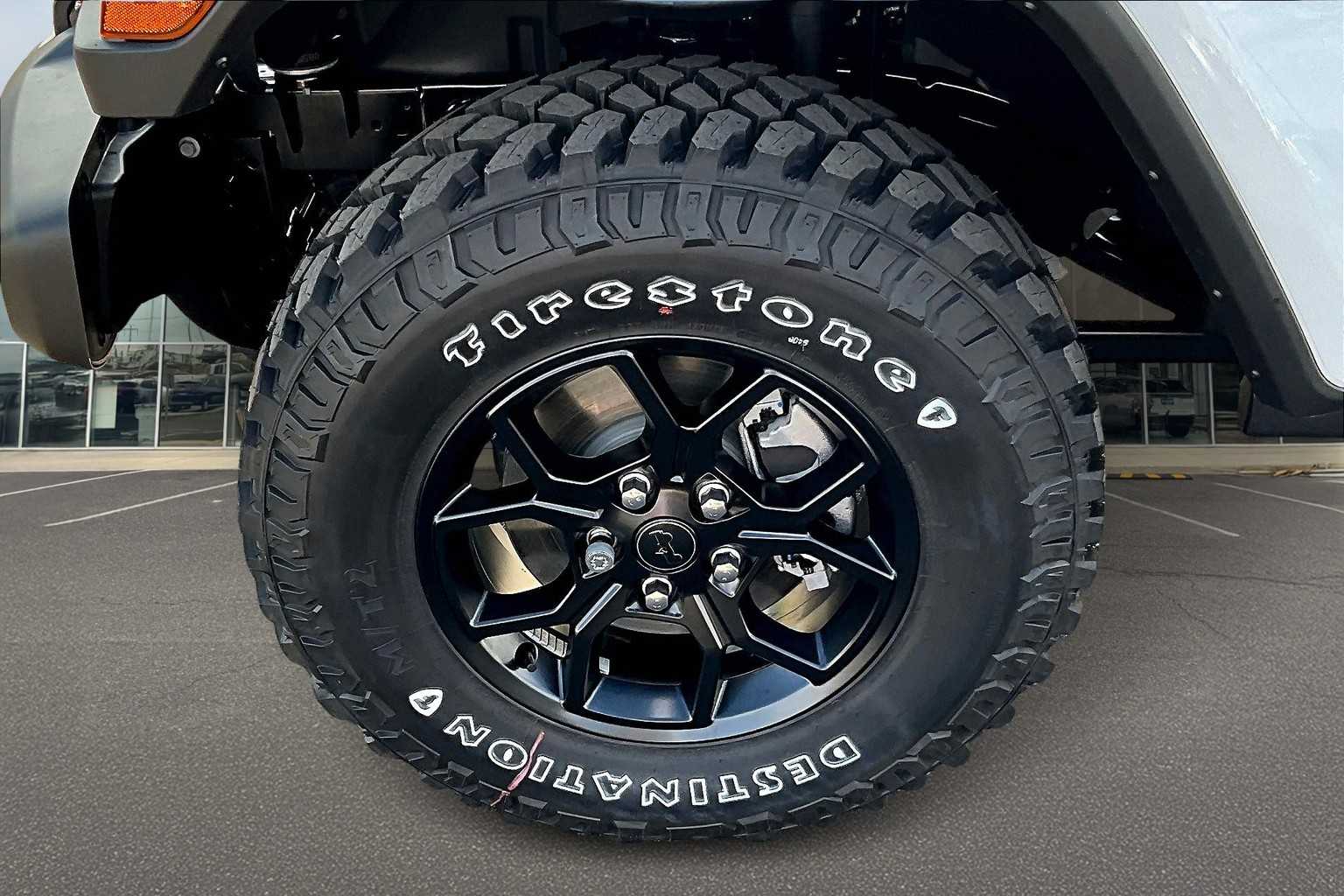 Thumbnail: 2025 Jeep Gladiator - 8