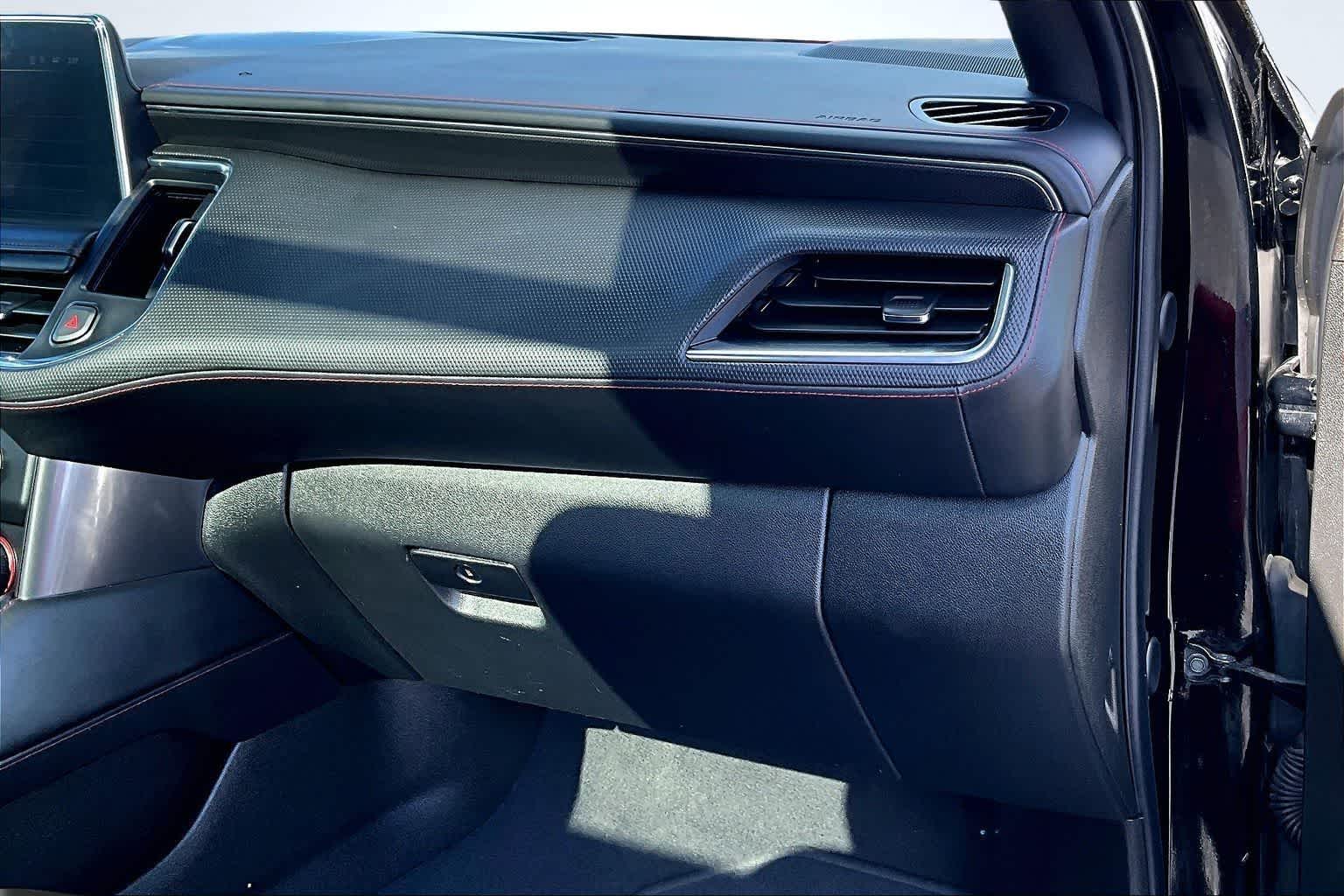 Thumbnail: 2024 Chevrolet Suburban - 24