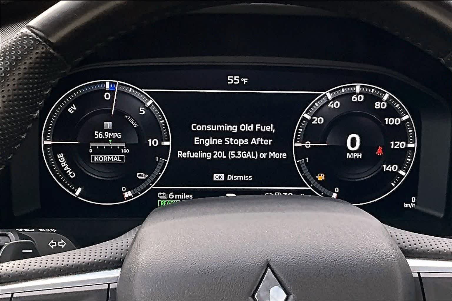 Thumbnail: 2023 Mitsubishi Outlander - 18