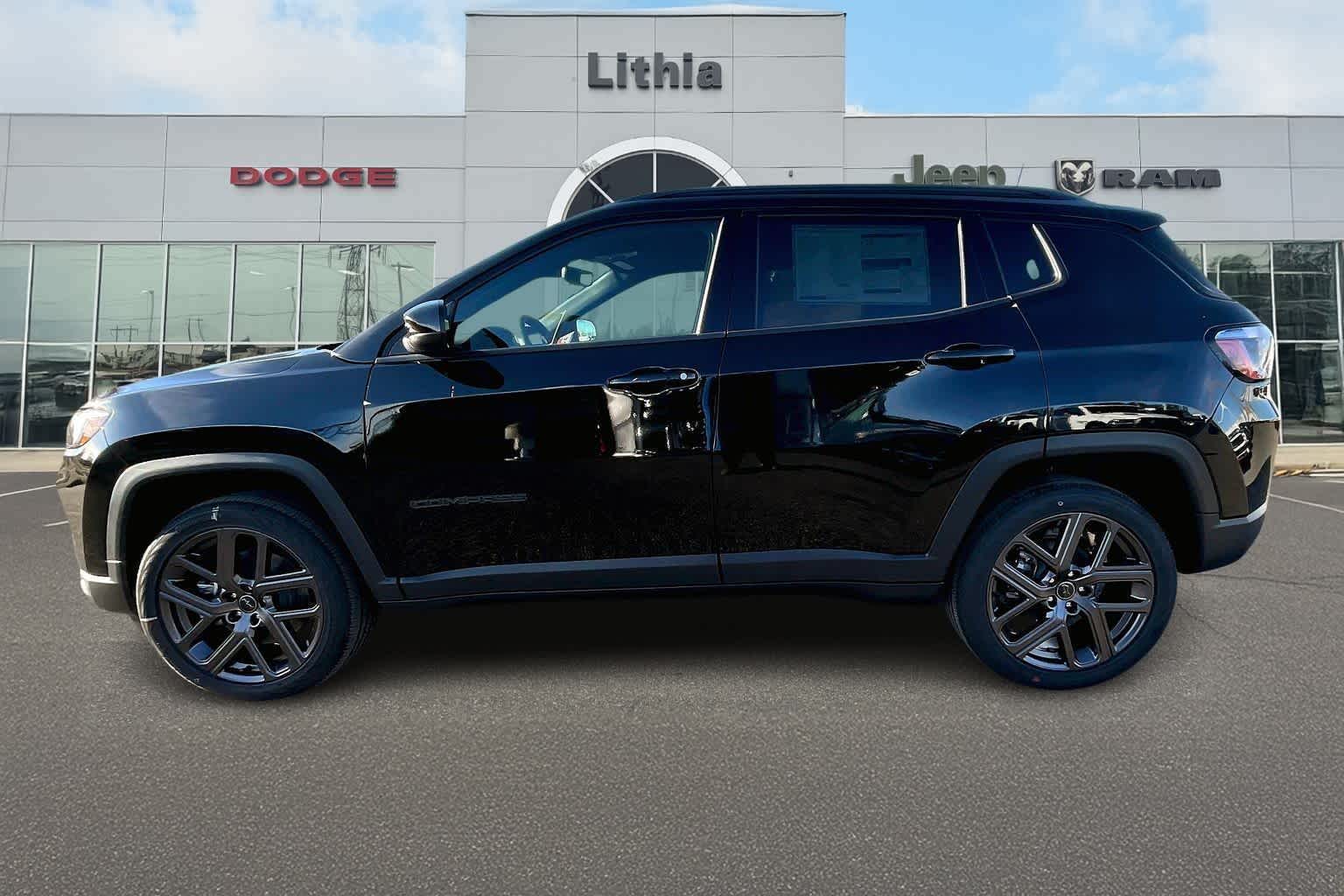 Thumbnail: 2026 Jeep Compass - 3