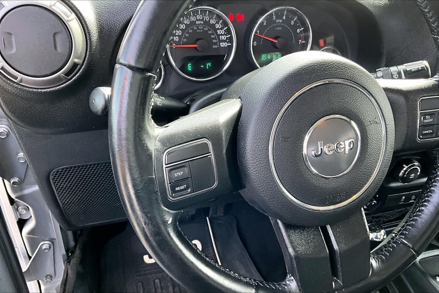 Thumbnail: 2017 Jeep Wrangler - 25