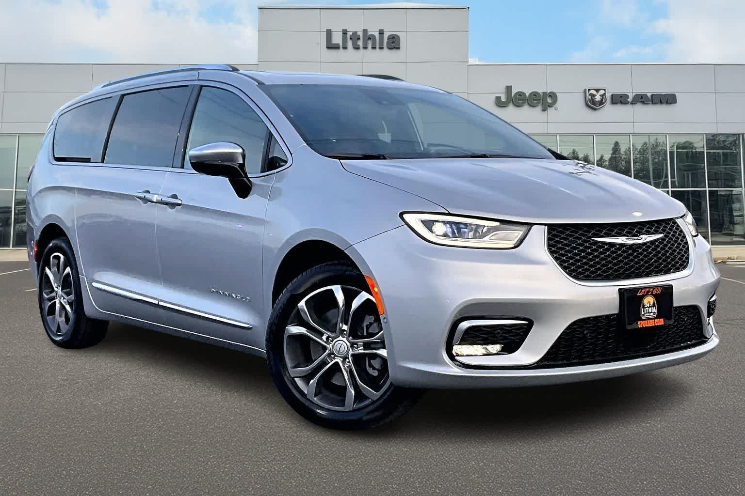 Thumbnail: 2026 Chrysler Pacifica - 22