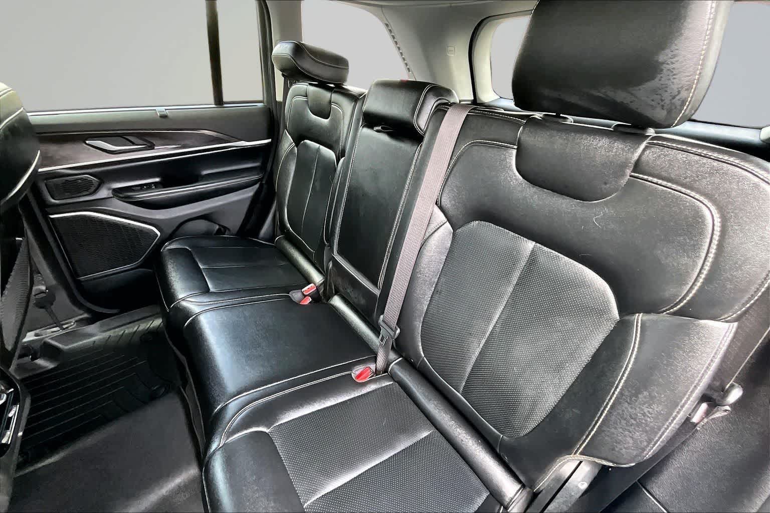 Thumbnail: 2023 Jeep Grand Cherokee - 13