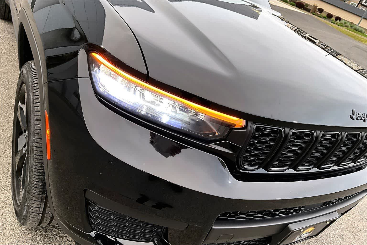 Thumbnail: 2025 Jeep Grand Cherokee L - 31