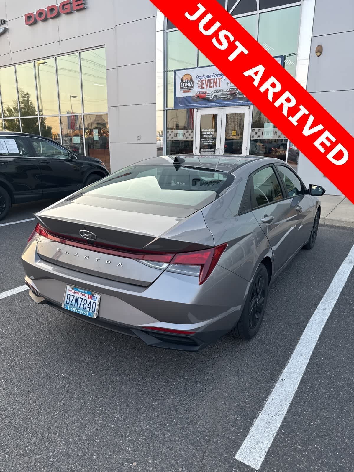 Thumbnail: 2021 Hyundai Elantra - 7