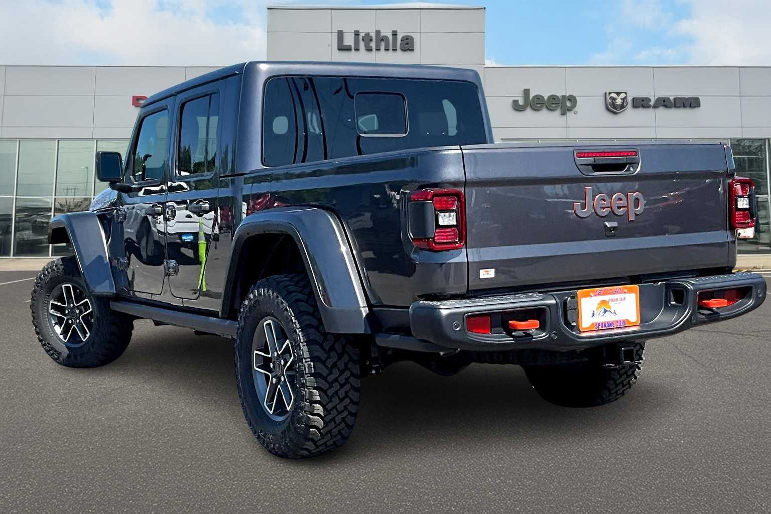Thumbnail: 2025 Jeep Gladiator - 3