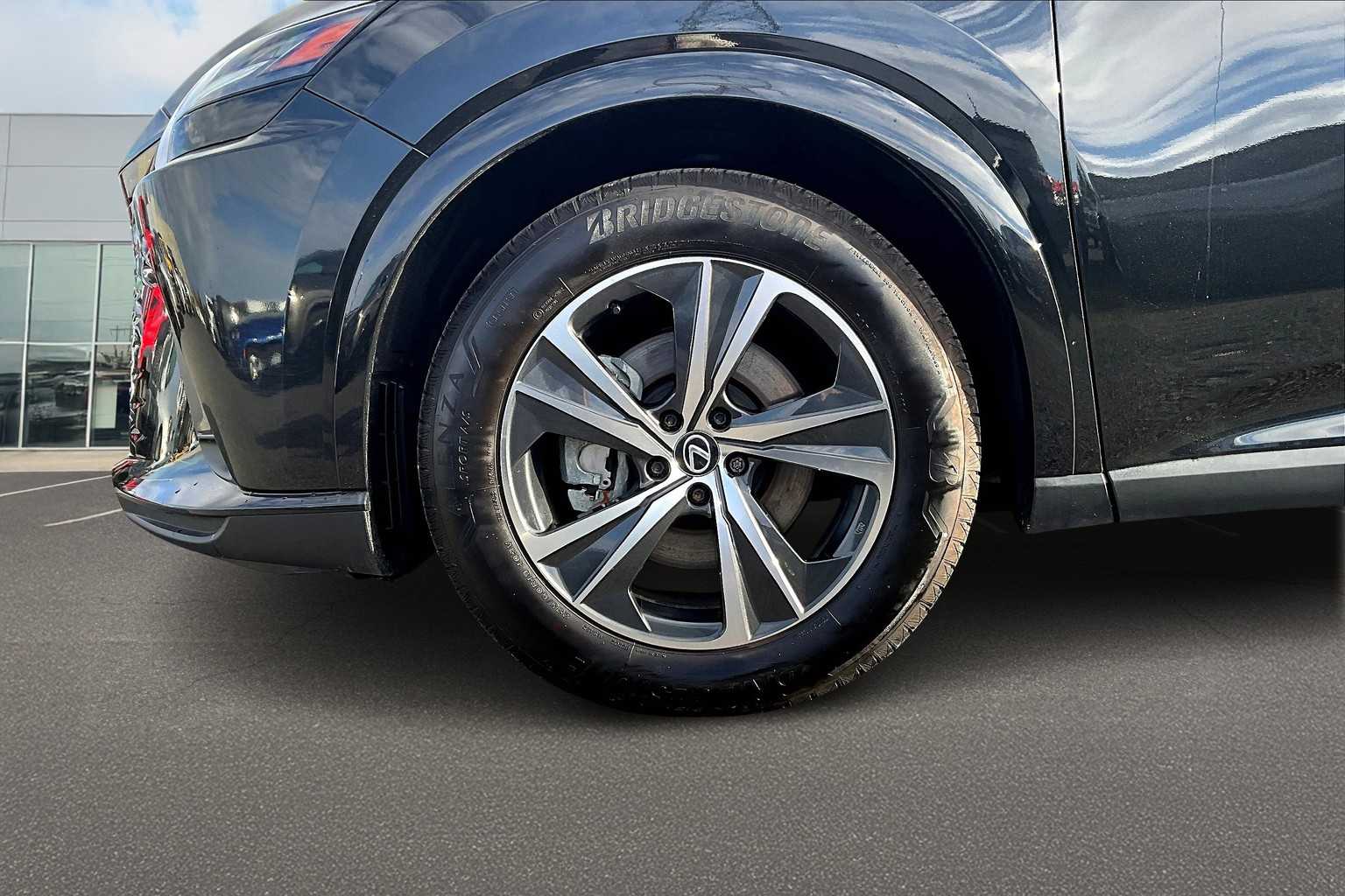 Thumbnail: 2024 Lexus RX - 8