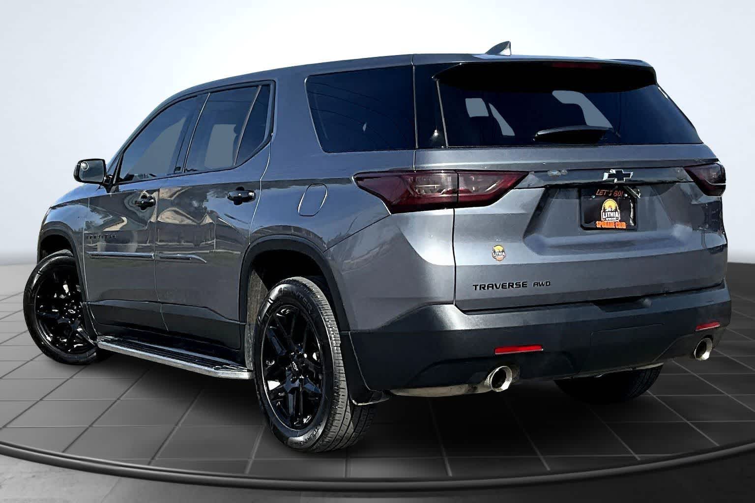 Thumbnail: 2020 Chevrolet Traverse - 4