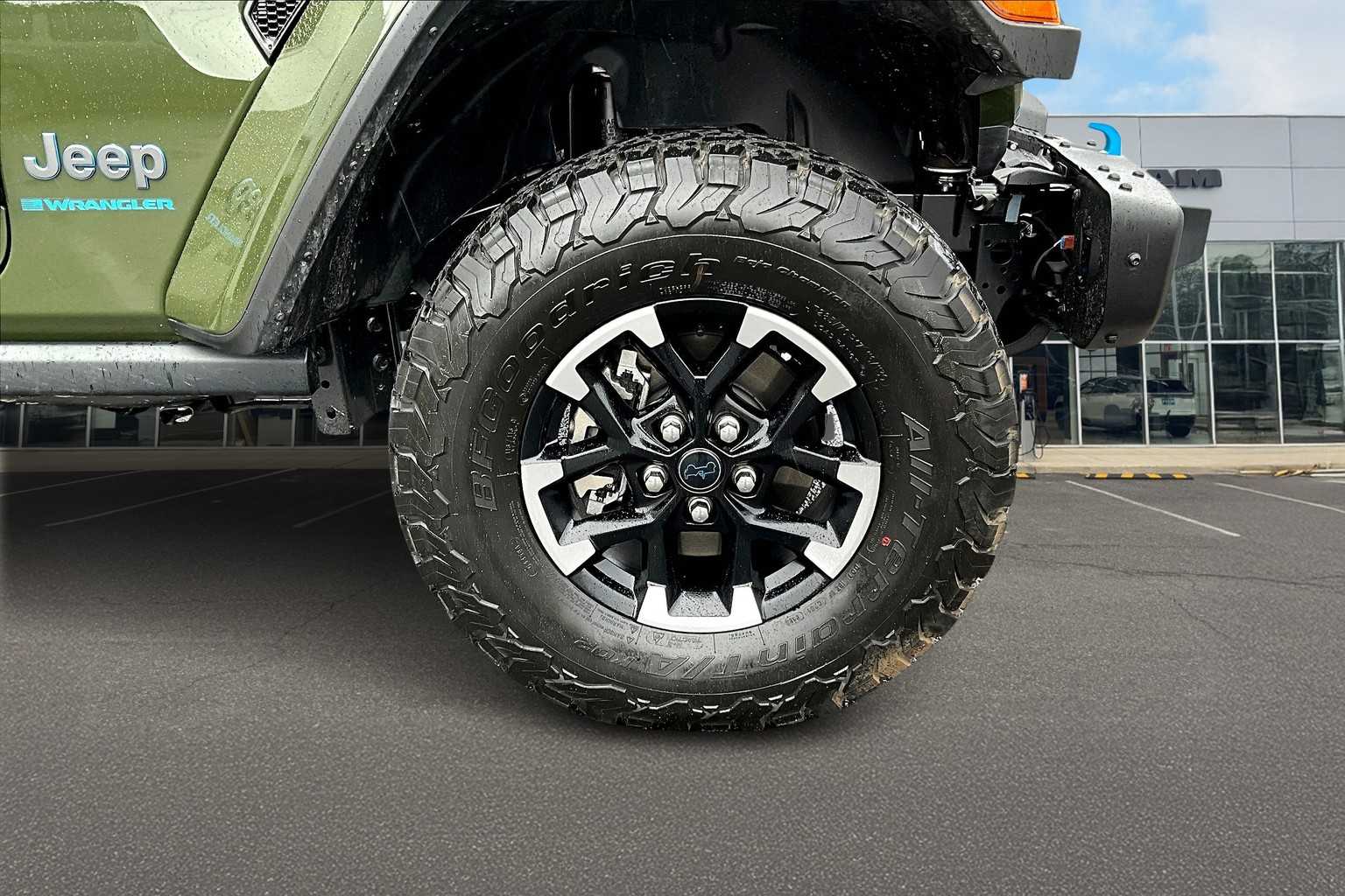 Thumbnail: 2024 Jeep Wrangler - 34