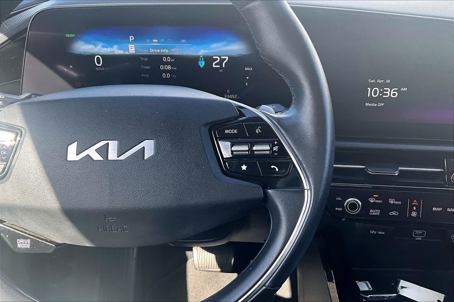 Thumbnail: 2023 Kia Niro - 25