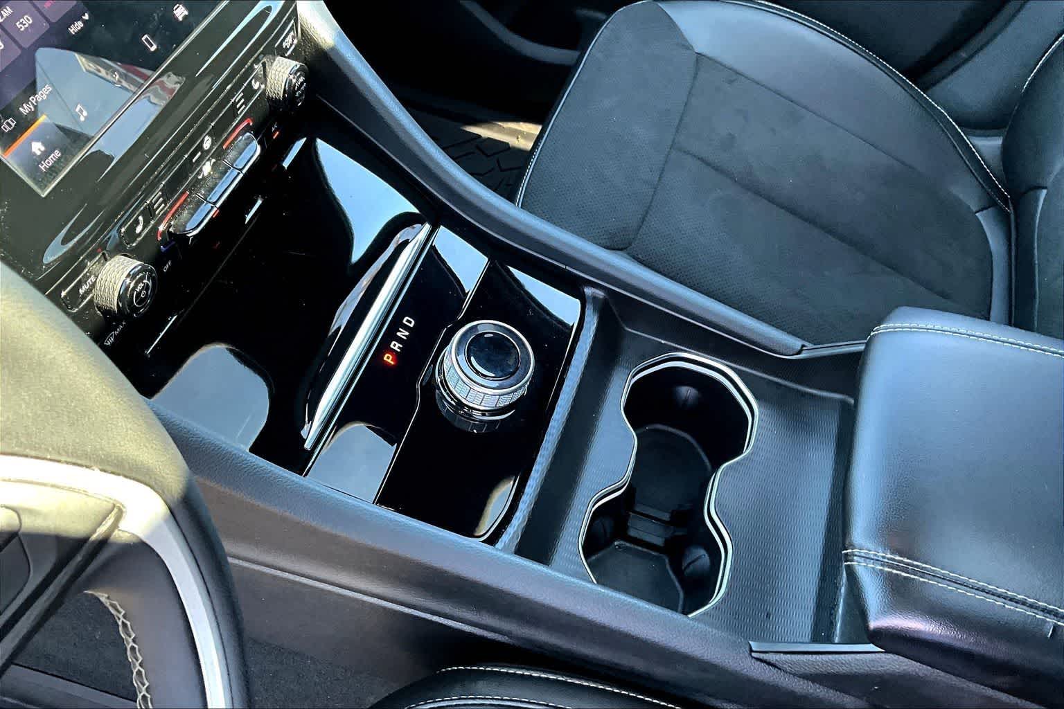 Thumbnail: 2024 Jeep Grand Cherokee - 17