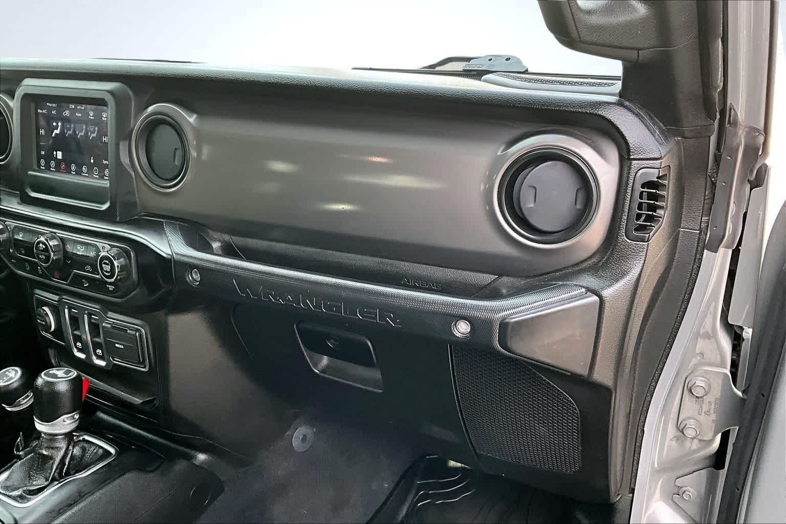 Thumbnail: 2021 Jeep Wrangler - 24