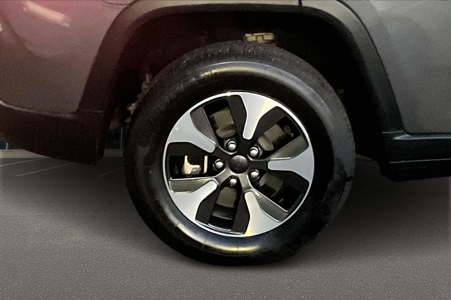 Thumbnail: 2024 Jeep Grand Cherokee - 37