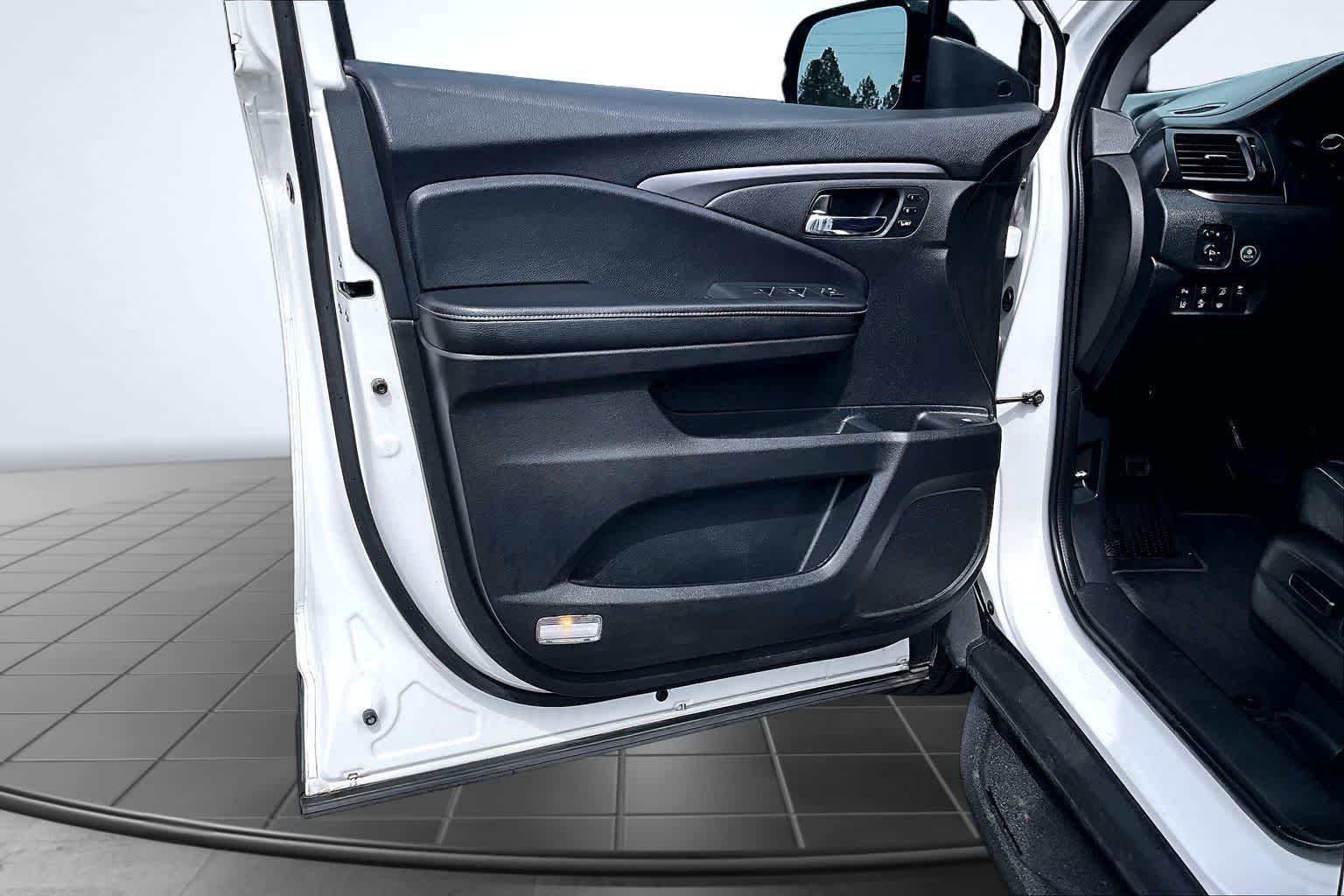Thumbnail: 2023 Honda Ridgeline - 27