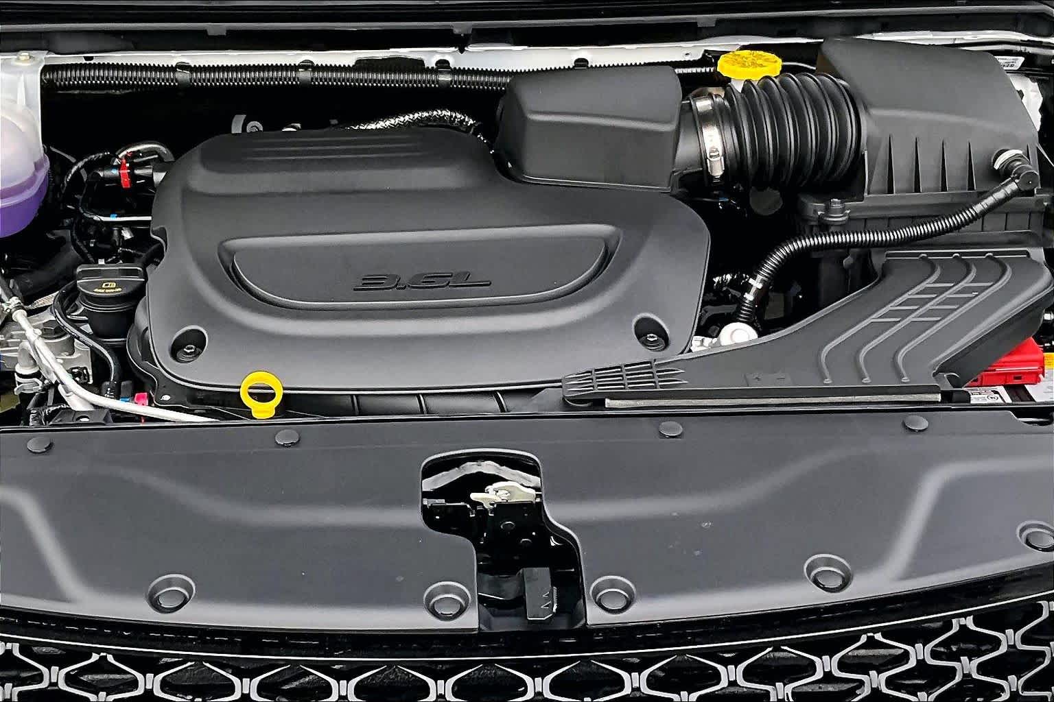 Thumbnail: 2026 Chrysler Pacifica - 9