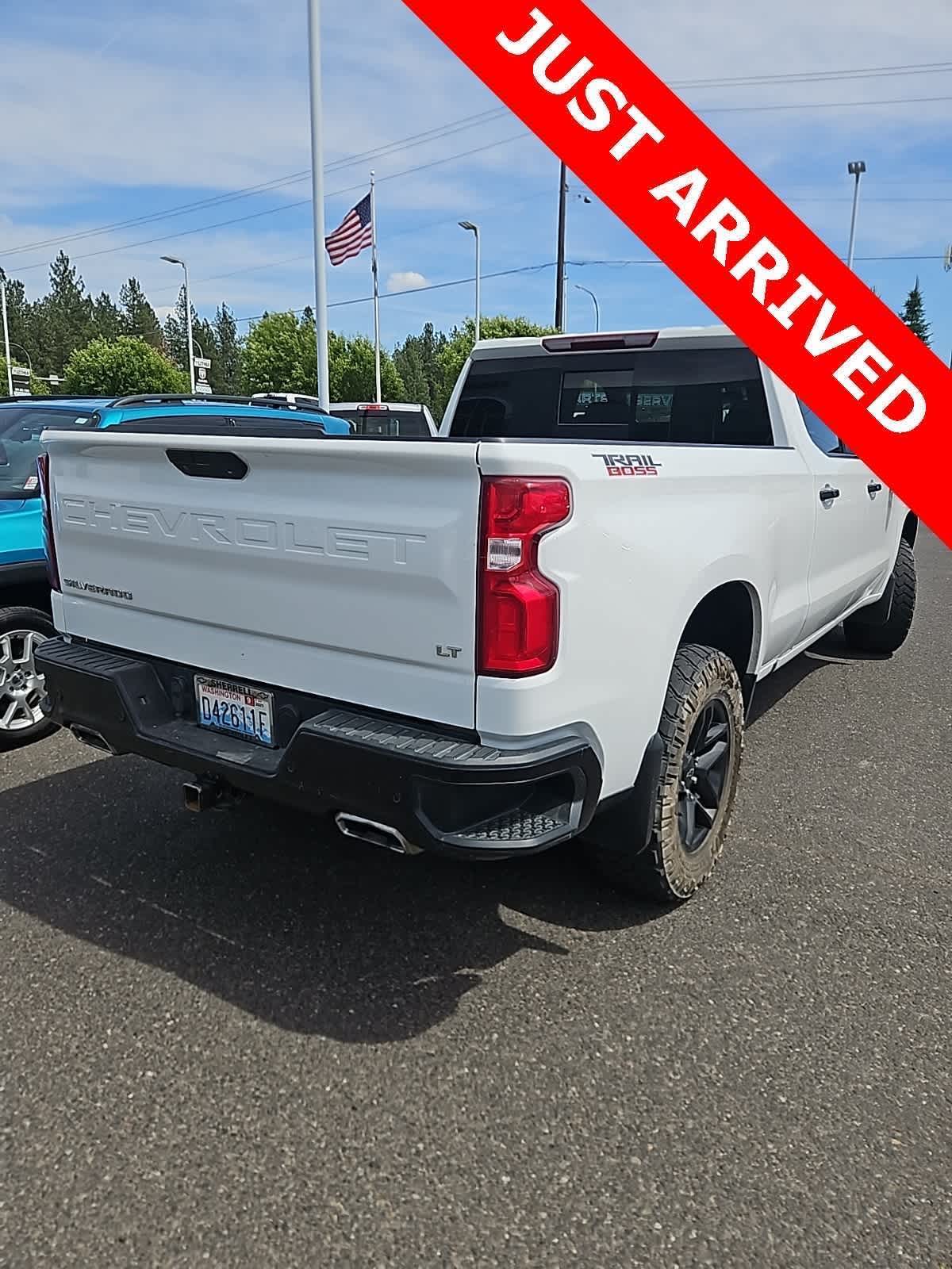 Thumbnail: 2021 Chevrolet Silverado 1500 - 4