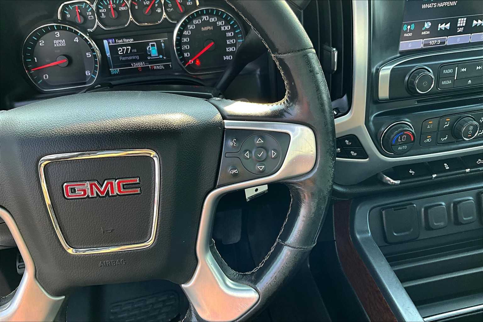 Thumbnail: 2018 GMC Sierra 2500 - 26