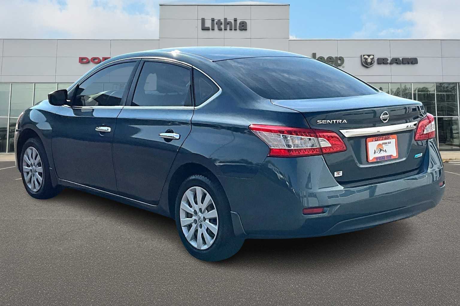 2014 Nissan Sentra SR photo 4