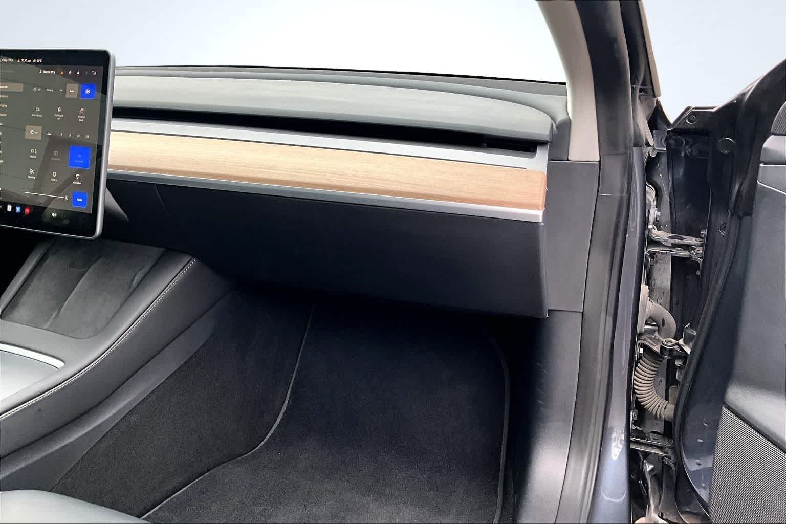 Thumbnail: 2023 Tesla Model 3 - 24