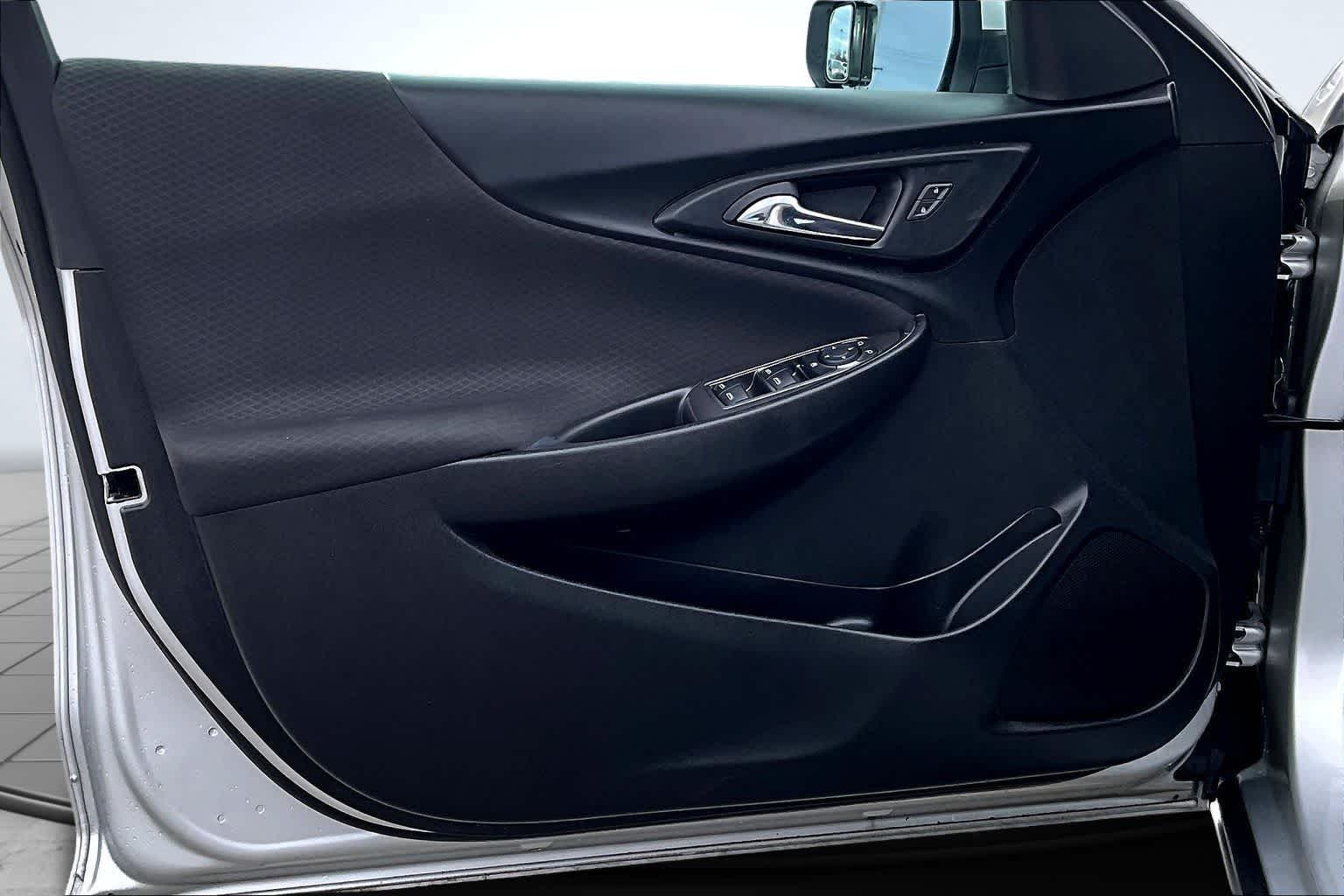 Thumbnail: 2021 Chevrolet Malibu - 28