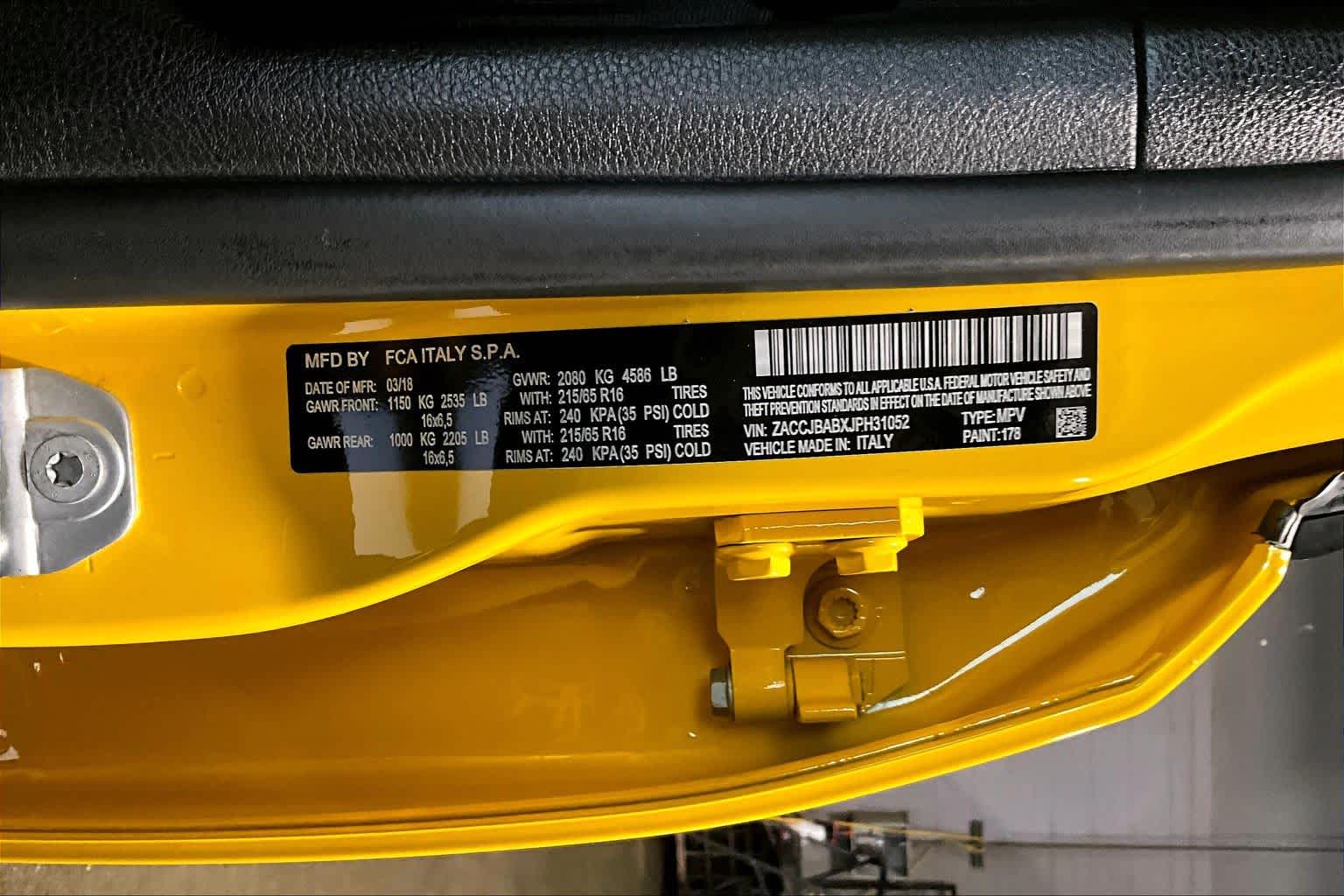 Thumbnail: 2018 Jeep Renegade - 21