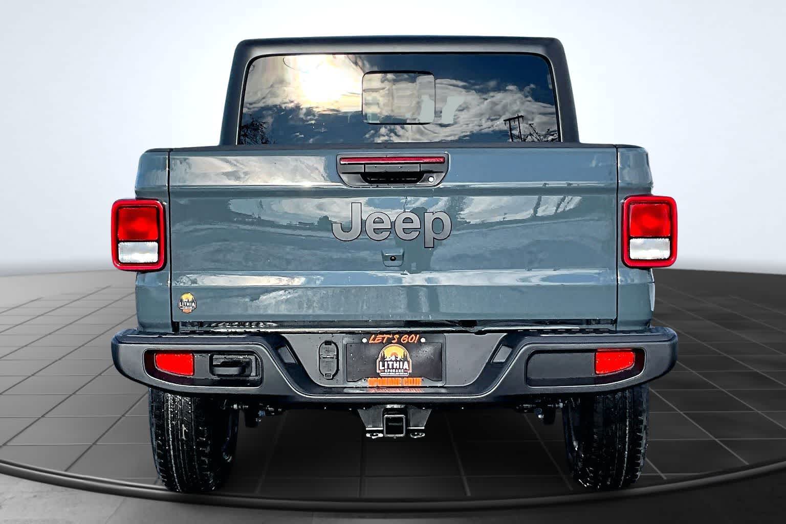 Thumbnail: 2026 Jeep Gladiator - 5