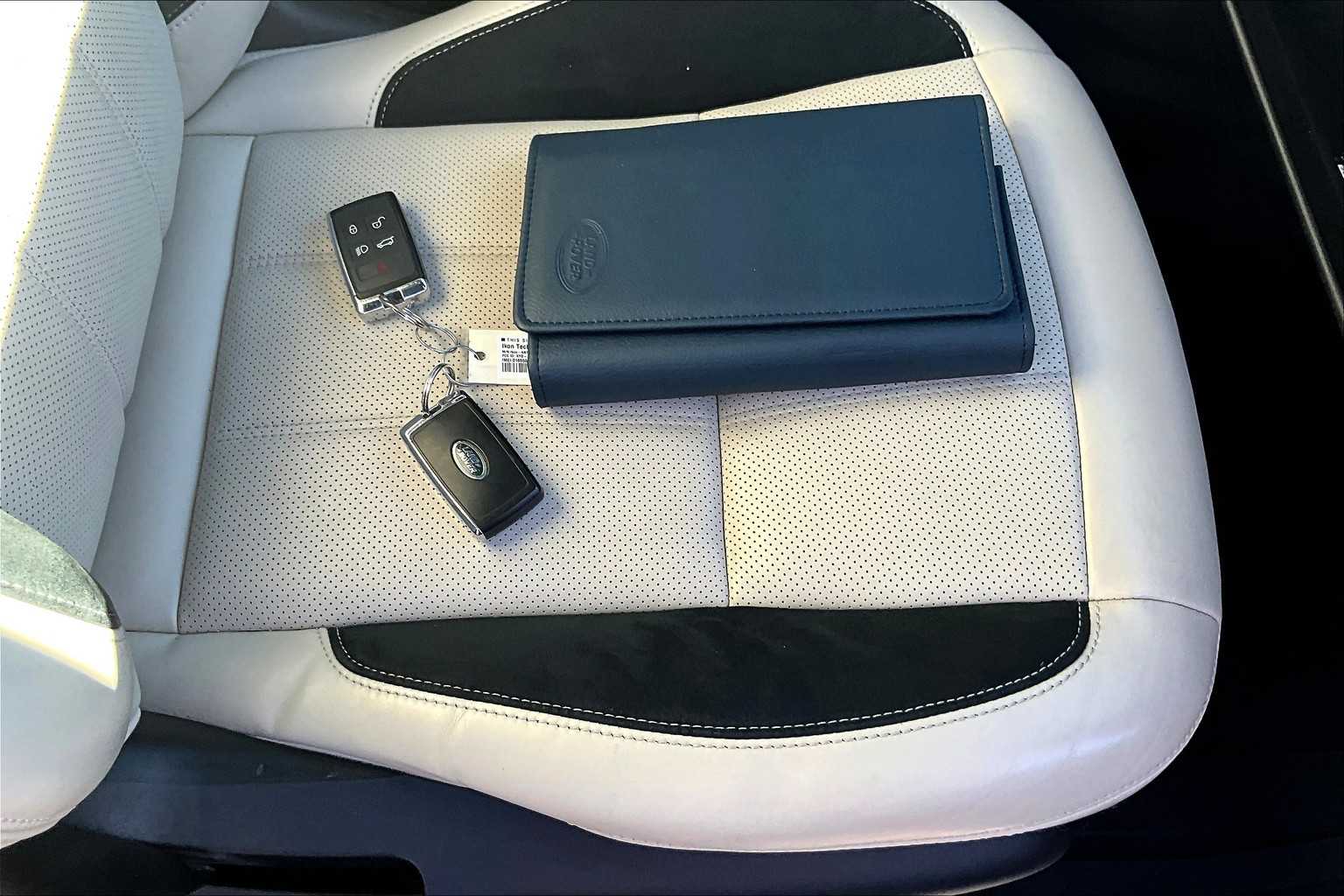 Thumbnail: 2020 Land Rover Range Rover Sport - 20