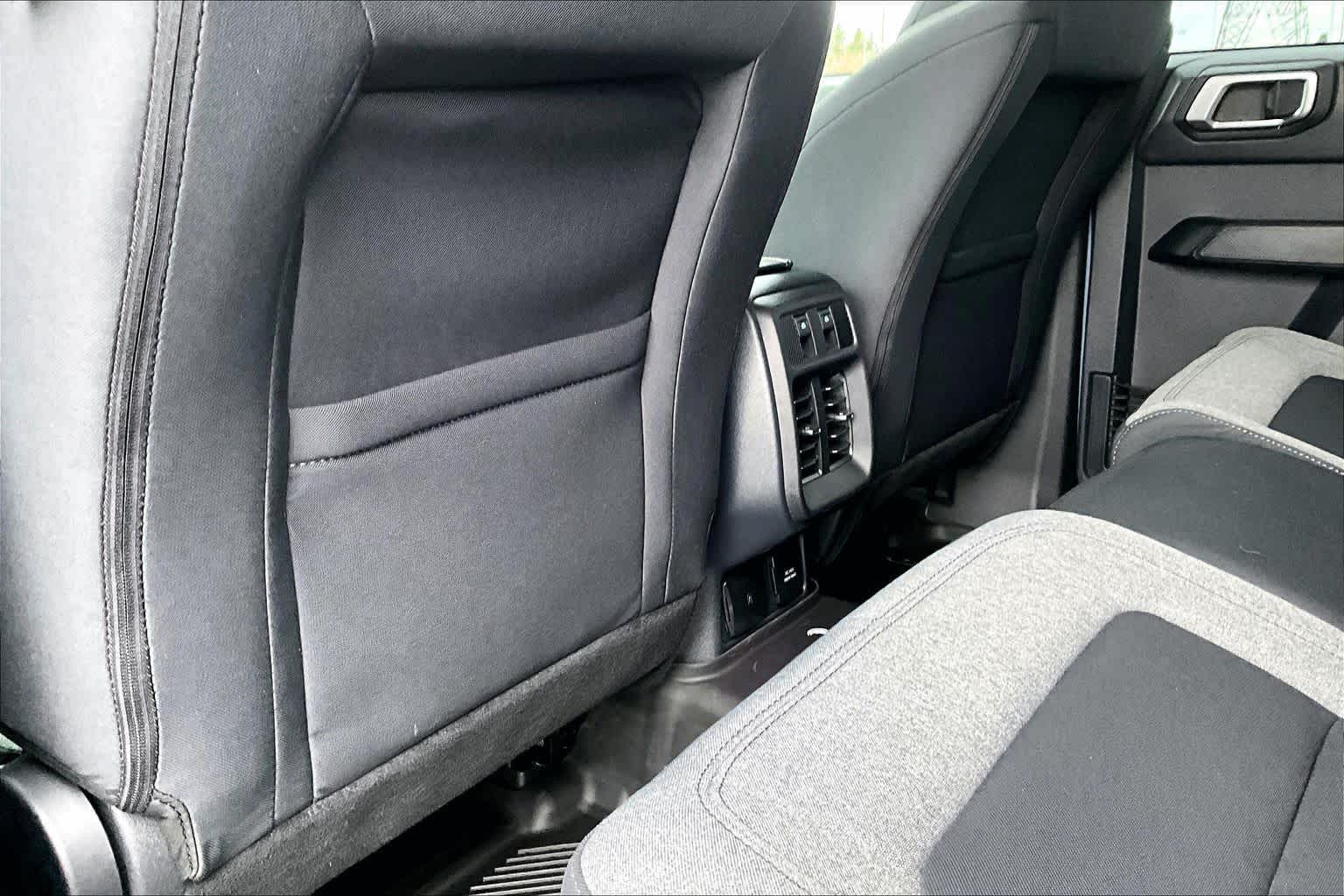 Thumbnail: 2025 Ford Bronco - 12