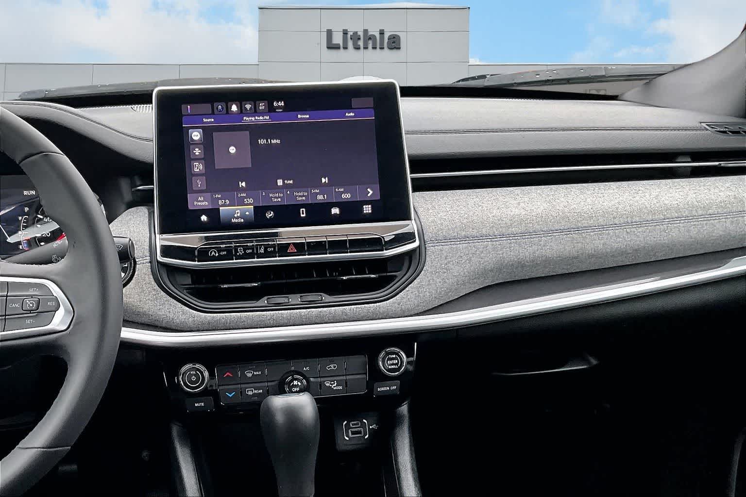 Thumbnail: 2024 Jeep Compass - 16