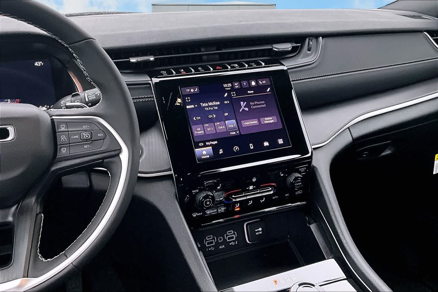 Thumbnail: 2025 Jeep Grand Cherokee - 16