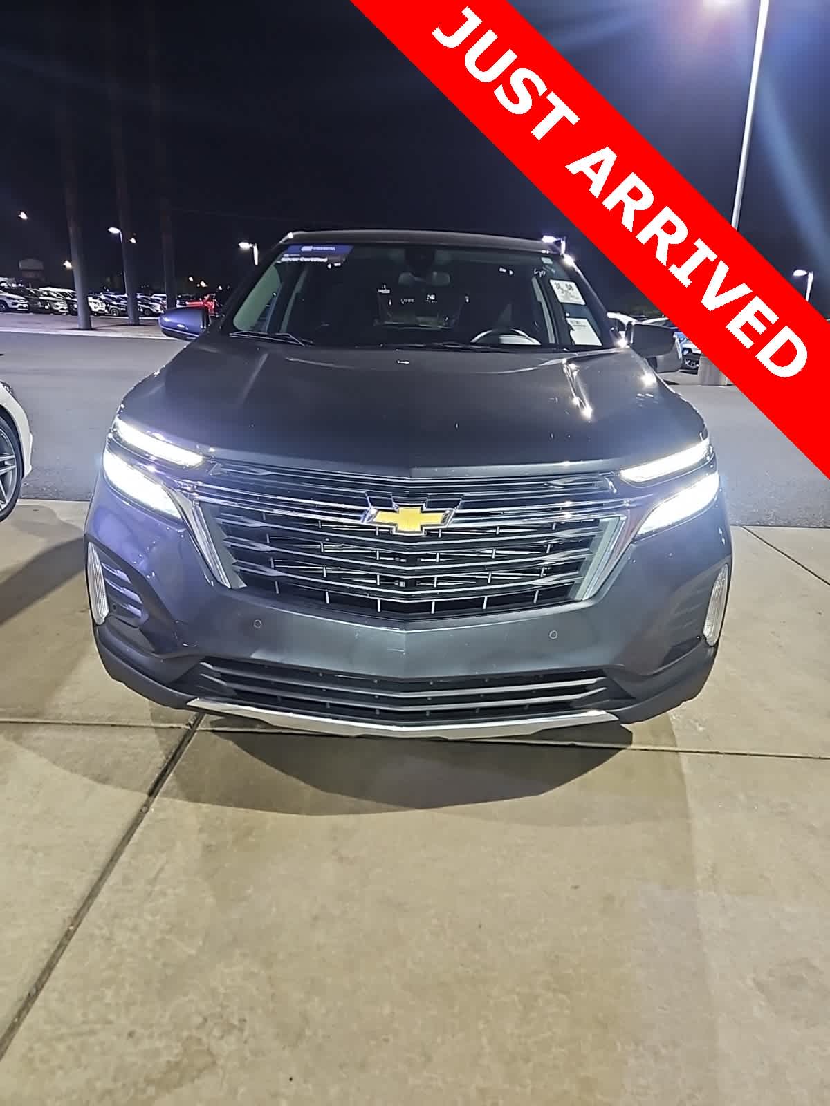 Thumbnail: 2022 Chevrolet Equinox - 2