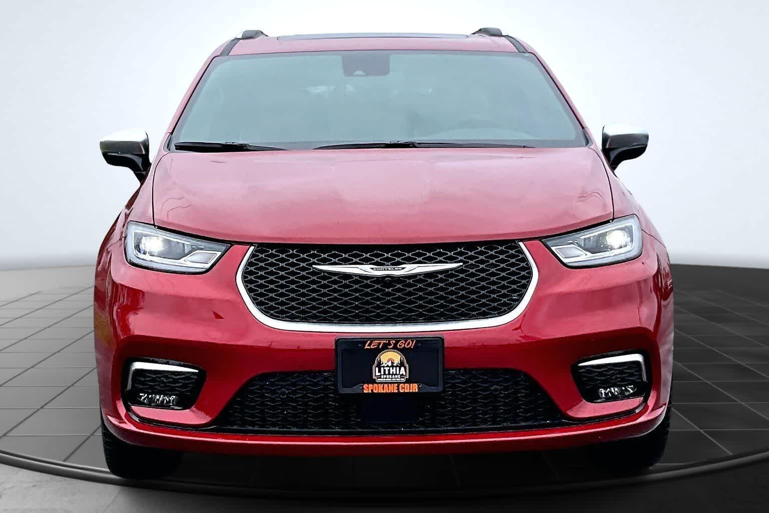 Thumbnail: 2026 Chrysler Pacifica - 6