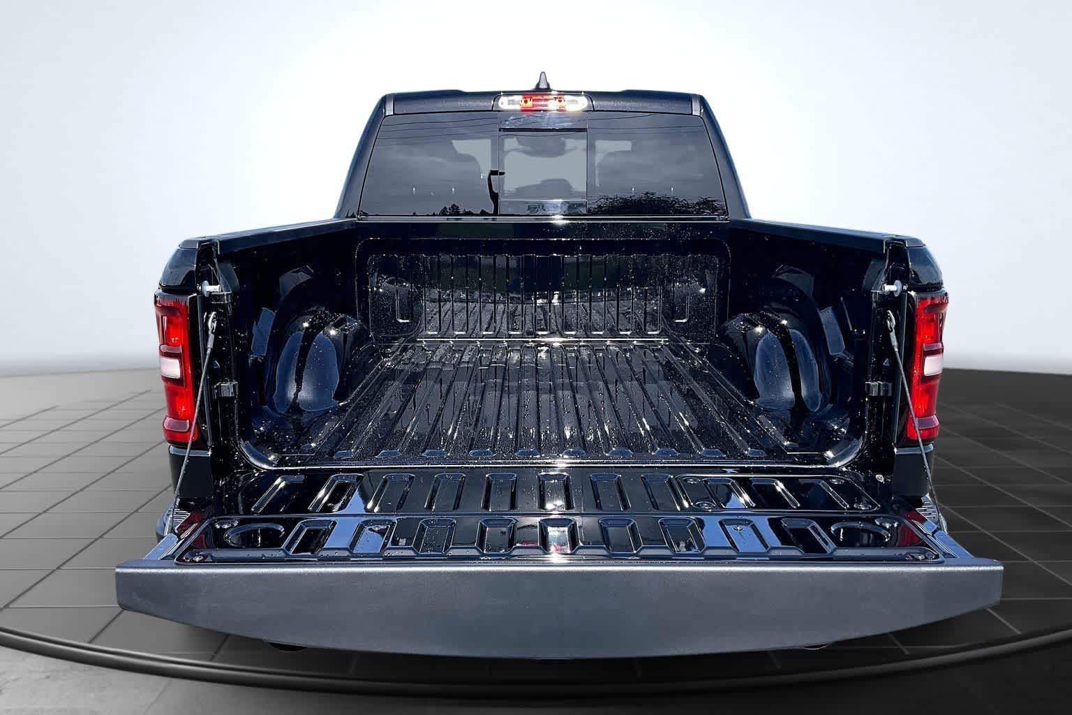 Thumbnail: 2026 RAM 1500 - 19