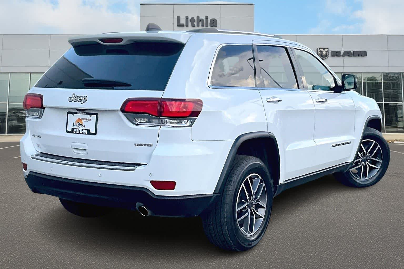 Thumbnail: 2021 Jeep Grand Cherokee - 23