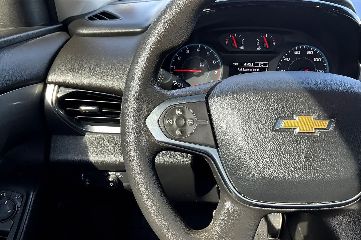 Thumbnail: 2020 Chevrolet Traverse - 25