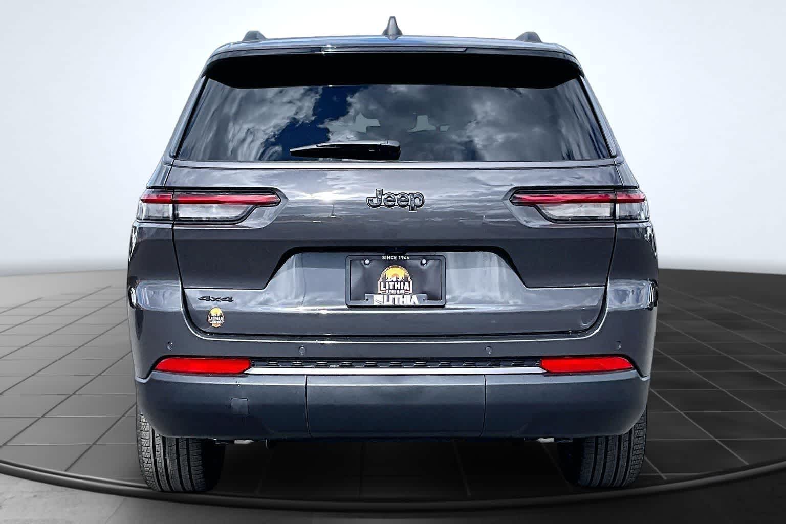 Thumbnail: 2026 Jeep Grand Cherokee L - 5