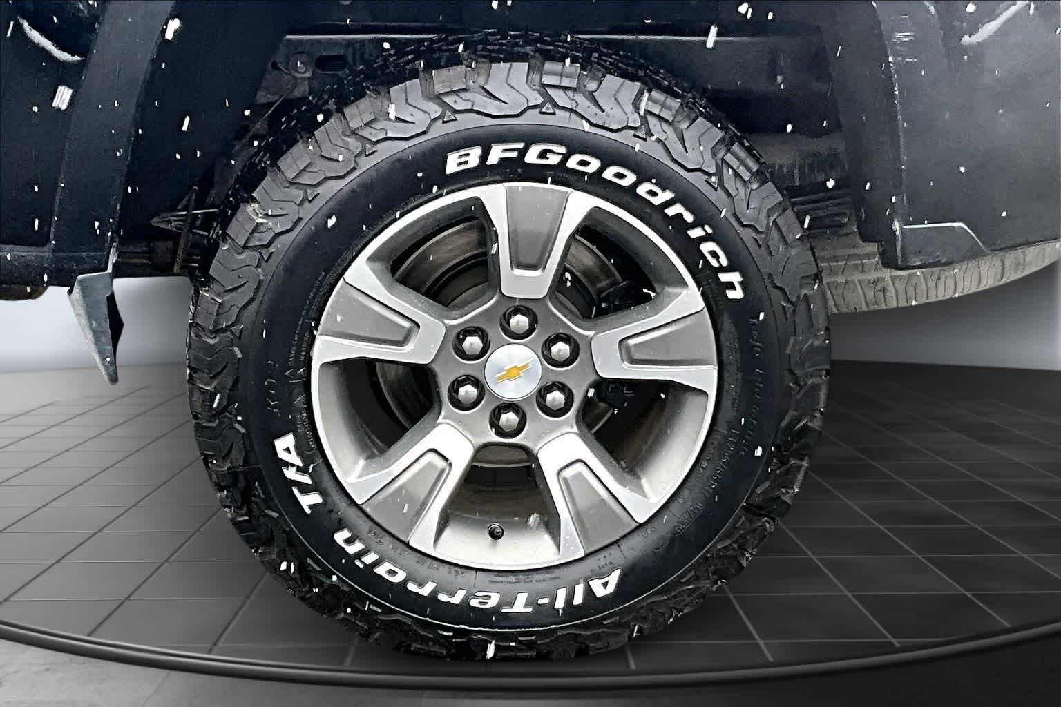 Thumbnail: 2019 Chevrolet Colorado - 36