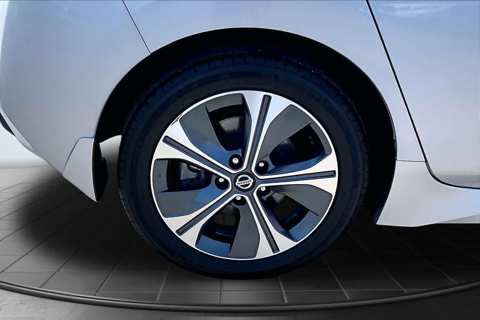 Thumbnail: 2018 Nissan Leaf - 35