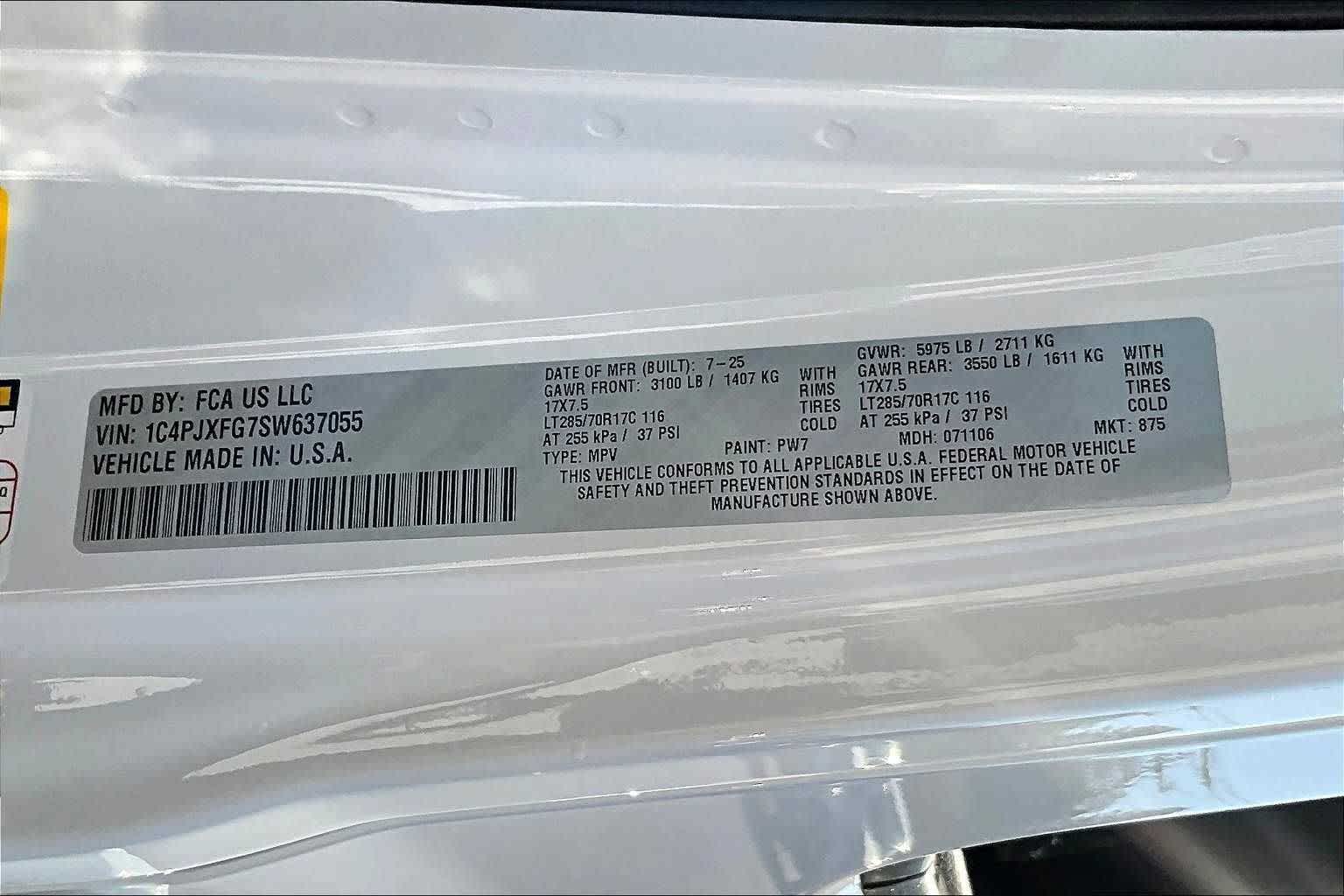 Thumbnail: 2025 Jeep Wrangler - 23