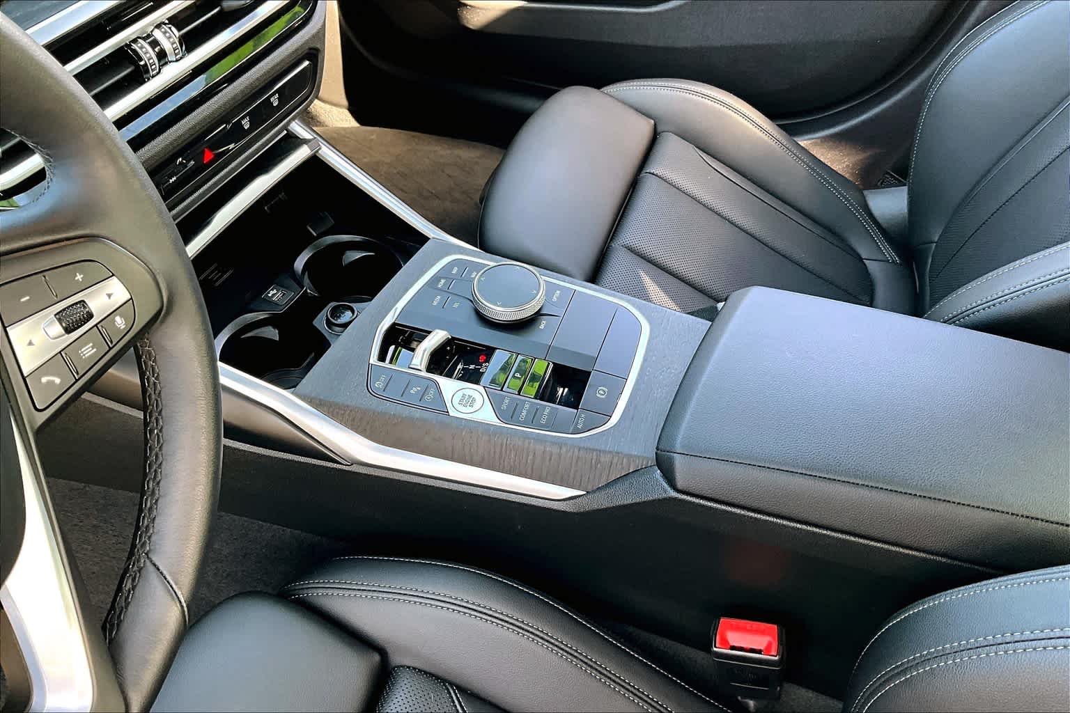 Thumbnail: 2024 BMW 3 Series - 14