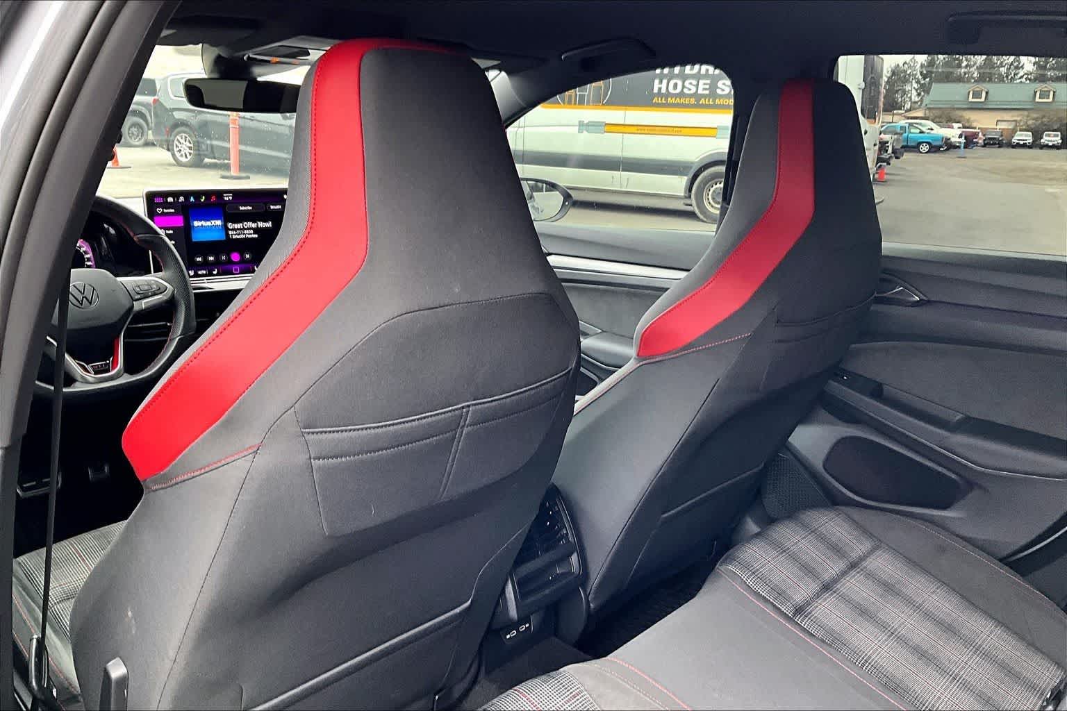 Thumbnail: 2025 Volkswagen Golf - 12