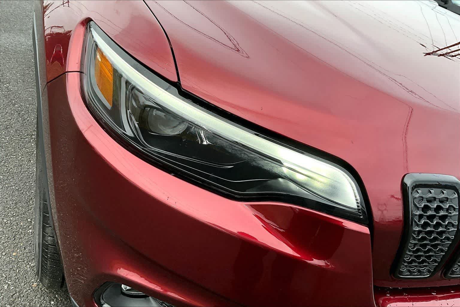 Thumbnail: 2020 Jeep Cherokee - 31